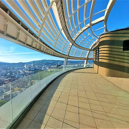 Prestigious Sky Park - View - Traveller Awards 2024 아파트 *