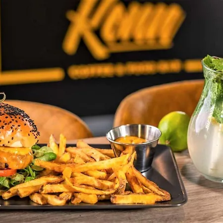 Prestigious Sky Park - View - Traveller Awards 2024 아파트 *