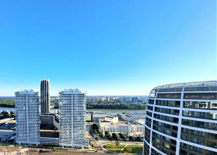 Apartment Prestigious Sky Park - View - Traveller Awards 2024 Pressburg