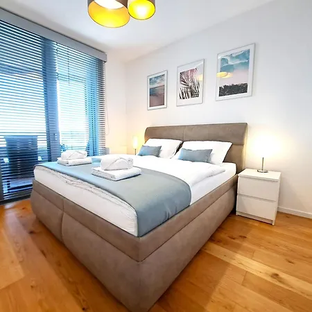 Prestigious Sky Park - View - Traveller Awards 2024 * Братислава