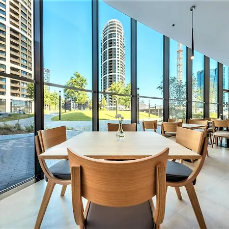 Prestigious Sky Park - View - Traveller Awards 2024 Апартаменты Братислава